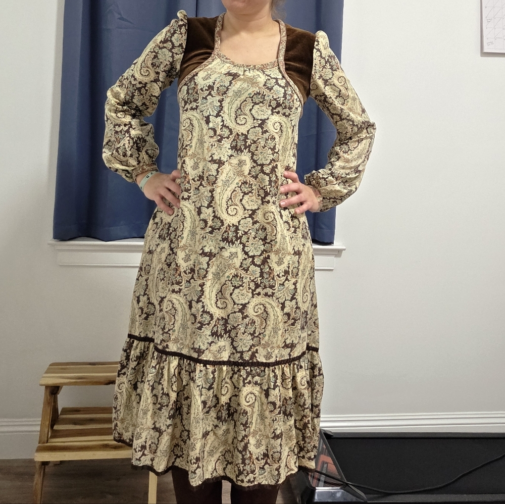 Gunne SAX Vintage Paisley Long Sleeve Dress